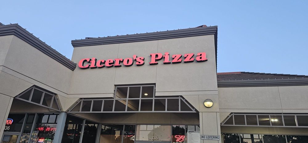 Cicero's Pizza Storefront